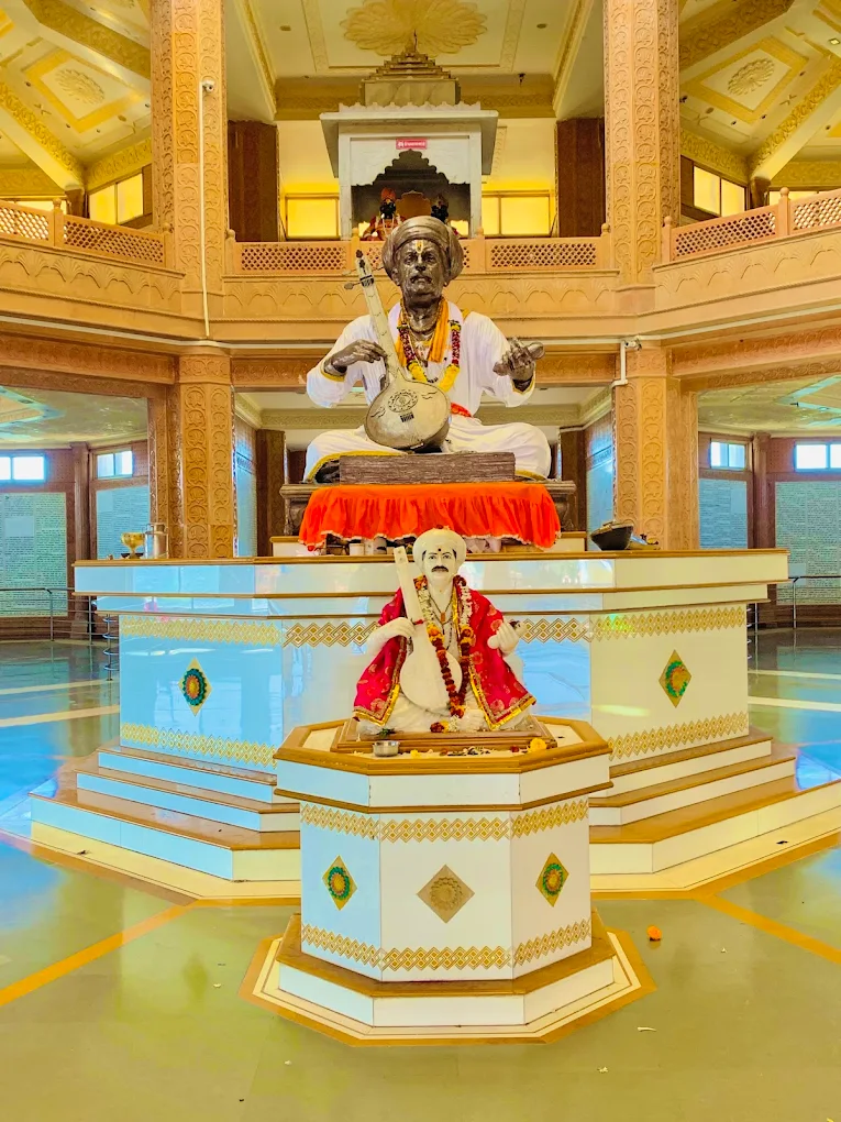 श्री संत तुकाराम महाराज, गाथा मंदिर, देहू रोड पुणे. image by-gathamandir.org 