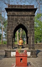 पाचाड येथील राजमाता जिजाऊ मासाहेब यांचे समाधी स्थळ.